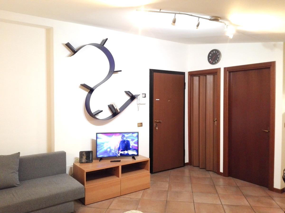 Studio Flat-Palestrina 34 Milan Bagian luar foto